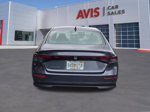 Used 2025 Honda Accord SE image 7