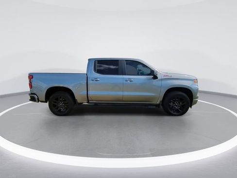 Used 2024 Chevrolet Silverado 1500 RST w/ Z71 Off-Road Package AWD/4WD image 9