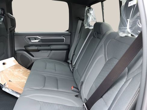 New 2026 RAM 1500 4x4 Crew Cab image 15