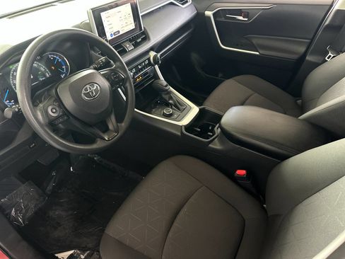 Used 2023 Toyota RAV4 XLE w/ Convenience Package AWD/4WD image 9