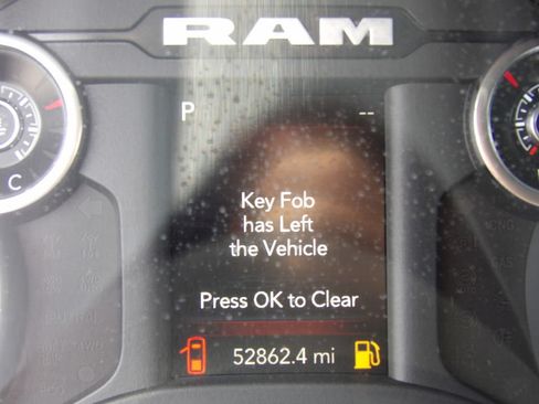 Used 2023 RAM 5500 Tradesman w/ Chrome Appearance Group AWD/4WD image 21
