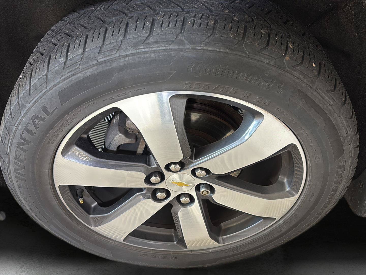 Used 2018 Chevrolet Traverse LT w/ LPO, Floor Liner Package AWD/4WD image 9