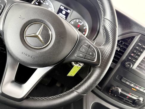 Used 2020 Mercedes-Benz Metris image 38