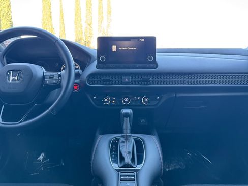Used 2025 Honda HR-V Sport image 15