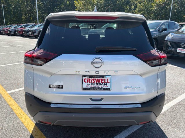 Used 2023 Nissan Rogue SV AWD/4WD image 4