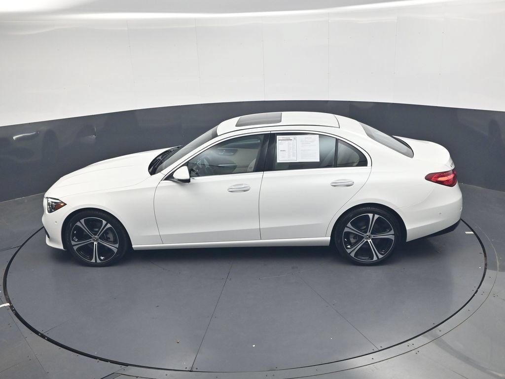 Used 2025 Mercedes-Benz C 300 Sedan image 37