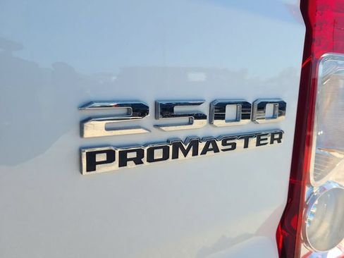 Used 2025 RAM ProMaster 2500 w/ Convenience Group FWD image 29