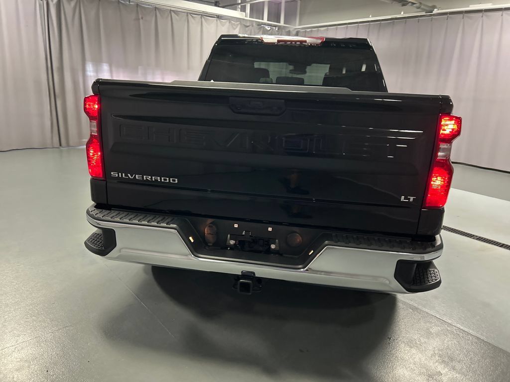 Used 2025 Chevrolet Silverado 1500 LT AWD/4WD image 6