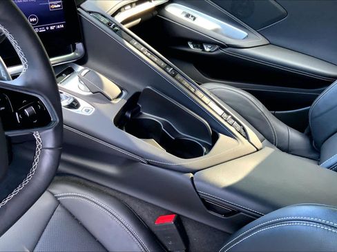 Used 2022 Chevrolet Corvette Stingray Coupe w/ 1LT RWD image 16