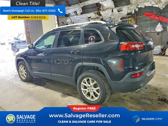Used 2015 Jeep Cherokee Latitude w/ Cold Weather Group AWD/4WD image 3