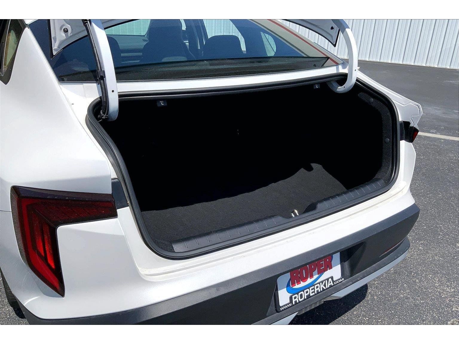 Used 2025 Kia K4 EX FWD image 25