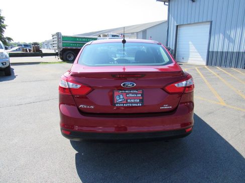 Used 2013 Ford Focus SE FWD image 5