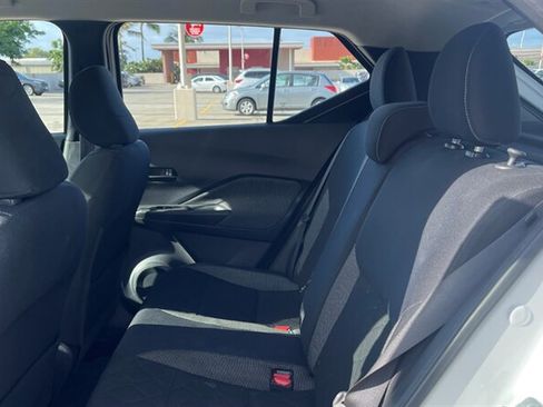Used 2018 Nissan Kicks S FWD image 18