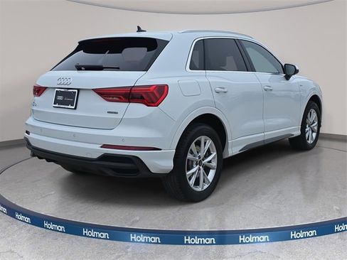 Used 2025 Audi Q3 2.0T Premium w/ Convenience Package image 6