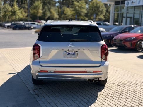 Used 2024 Hyundai Palisade Calligraphy image 5