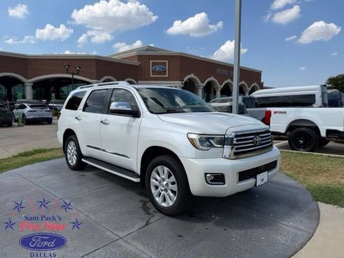 Used 2021 Toyota Sequoia Platinum AWD/4WD image 1