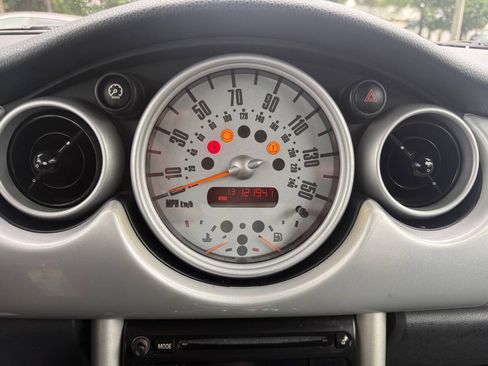 Used 2003 MINI Cooper Hardtop FWD image 12