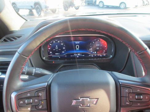 Used 2024 Chevrolet Suburban RST w/ Sport Performance Package image 32