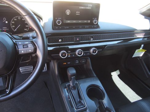 Used 2024 Honda Civic Sport image 16