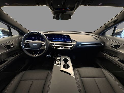 New 2027 Cadillac Lyriq Sport RWD image 21