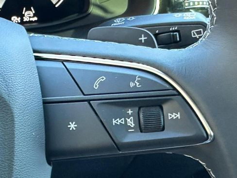 Certified 2025 Audi Q8 Premium w/ Convenience Package image 25