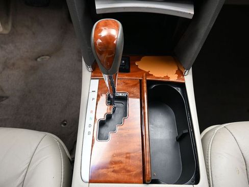 Used 2011 Toyota Camry Hybrid image 26