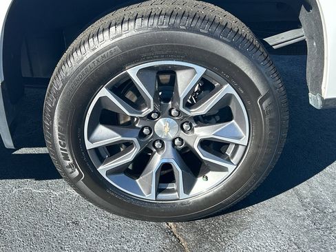 Used 2022 Chevrolet Silverado 1500 LT w/ All Star Edition Plus image 32