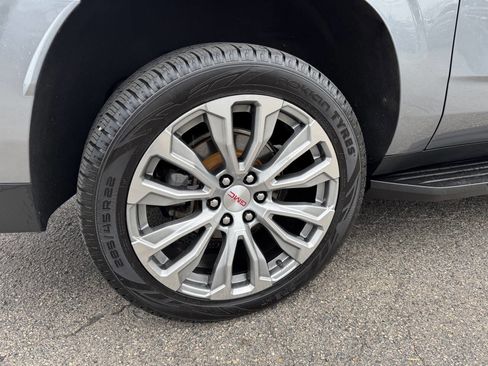 Used 2022 GMC Yukon XL SLE w/ Gmc Pro Safety Plus Package image 6