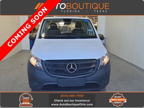 Used 2021 Mercedes-Benz Metris image 1