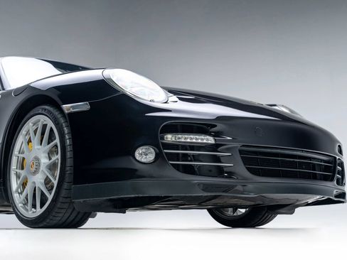 Used 2011 Porsche 911 Turbo AWD/4WD image 19