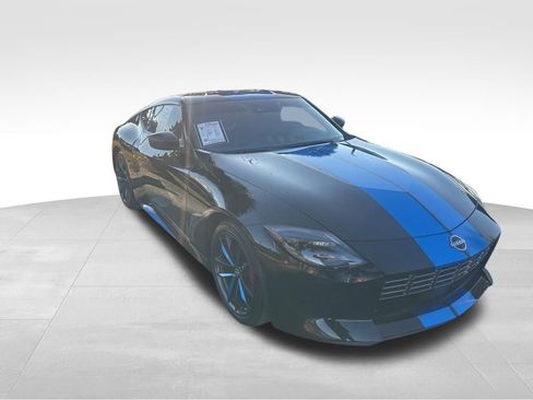 Used 2024 Nissan Z Performance w/ Floor Mat Package image 3
