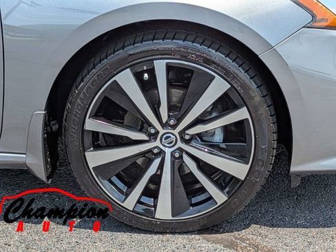 Used 2020 Nissan Altima 2.5 SR FWD image 12