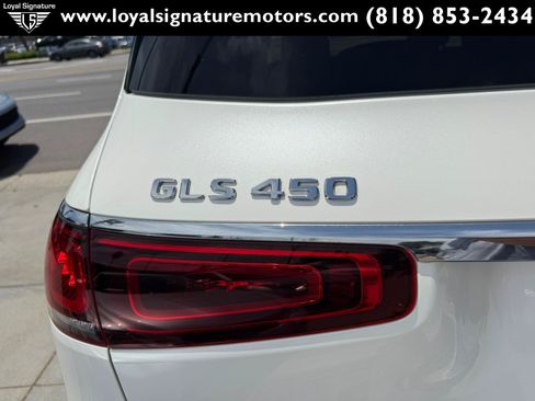 Used 2022 Mercedes-Benz GLS 450 4MATIC image 8