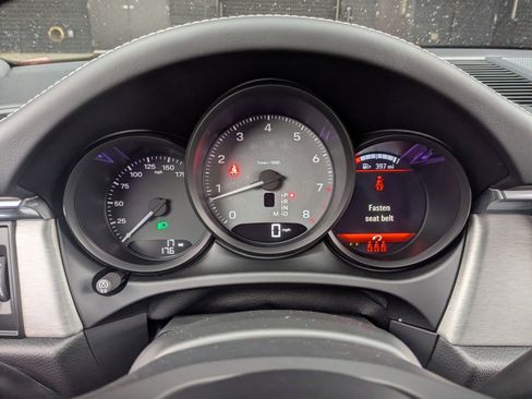 Certified 2026 Porsche Macan S AWD/4WD image 16