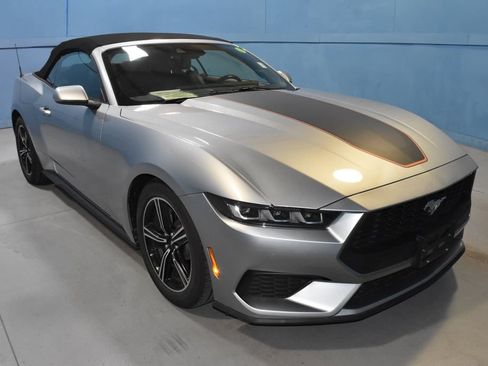 Used 2025 Ford Mustang Premium RWD image 28