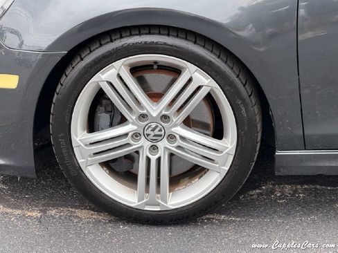 Used 2013 Volkswagen Golf R 4-Door AWD/4WD image 37