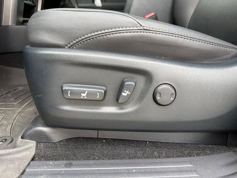 Used 2024 Toyota 4Runner TRD Sport AWD/4WD image 18