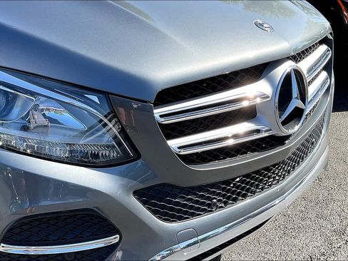Used 2018 Mercedes-Benz GLE 350 image 29