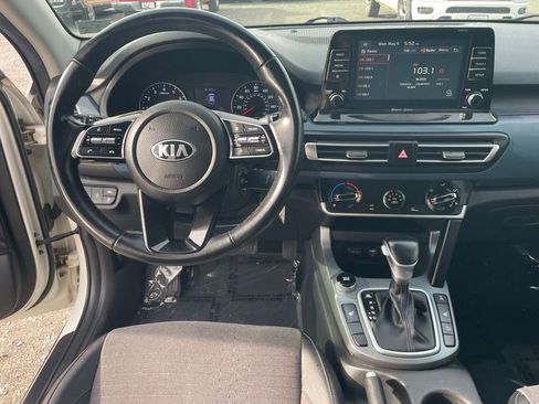 Used 2021 Kia Seltos S AWD/4WD image 4