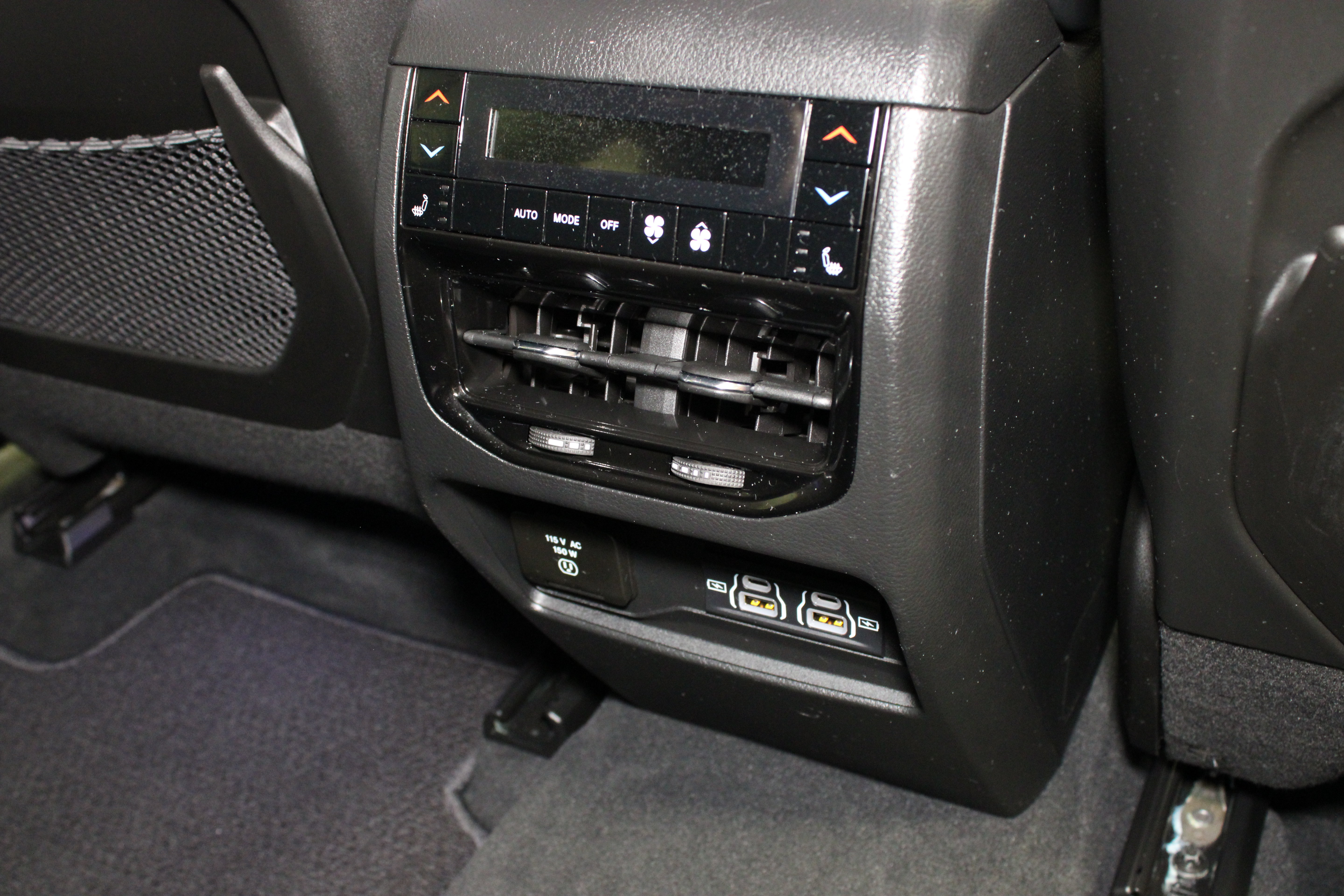 Used 2025 Jeep Grand Cherokee Summit w/ High Altitude Package AWD/4WD image 25