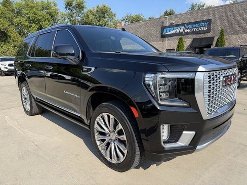 Used 2021 GMC Yukon Denali w/ Denali Ultimate Package AWD/4WD image 1