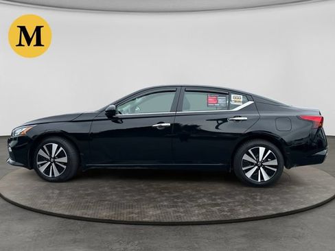 Used 2022 Nissan Altima 2.5 SV AWD/4WD image 2