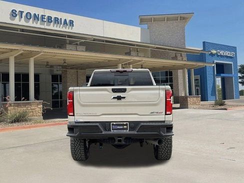 New 2026 Chevrolet Silverado 2500 ZR2 AWD/4WD image 6