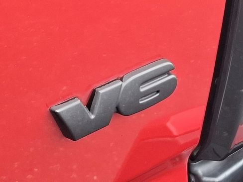 Used 2017 Toyota Tacoma TRD Sport w/ Tow Package (A/T) AWD/4WD image 31