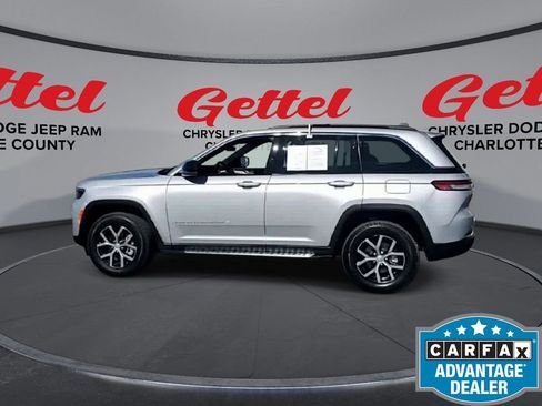 Used 2025 Jeep Grand Cherokee Limited image 6