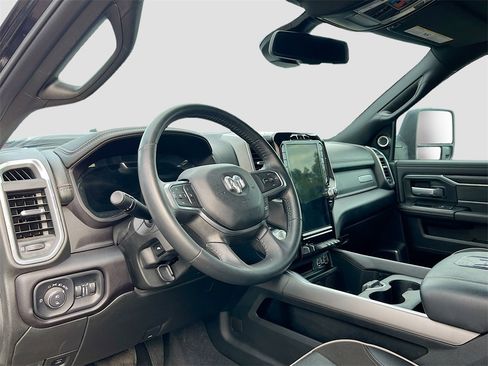 Used 2024 RAM 2500 Laramie w/ Night Edition image 9