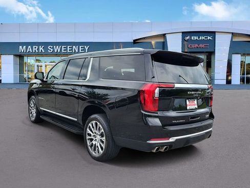 Used 2025 GMC Yukon XL Denali AWD/4WD image 30