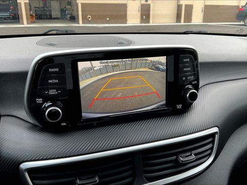 Used 2021 Hyundai Tucson SE image 14