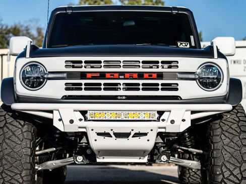 New 2025 Ford Bronco Heritage Edition image 11