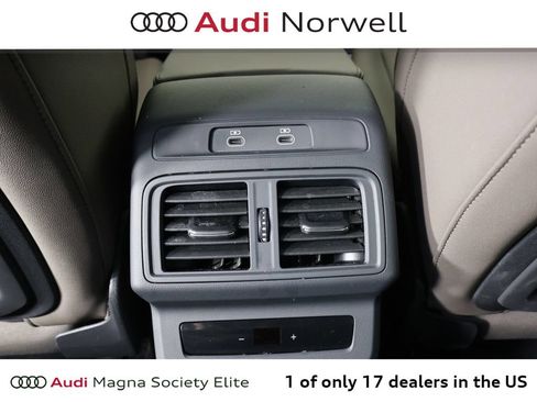 Used 2025 Audi Q5 Premium Plus w/ Premium Plus AWD/4WD image 24